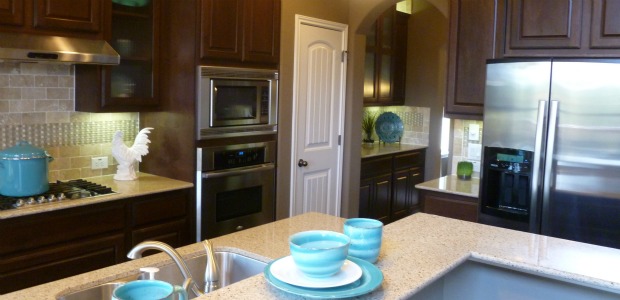avana circle c kitchen features